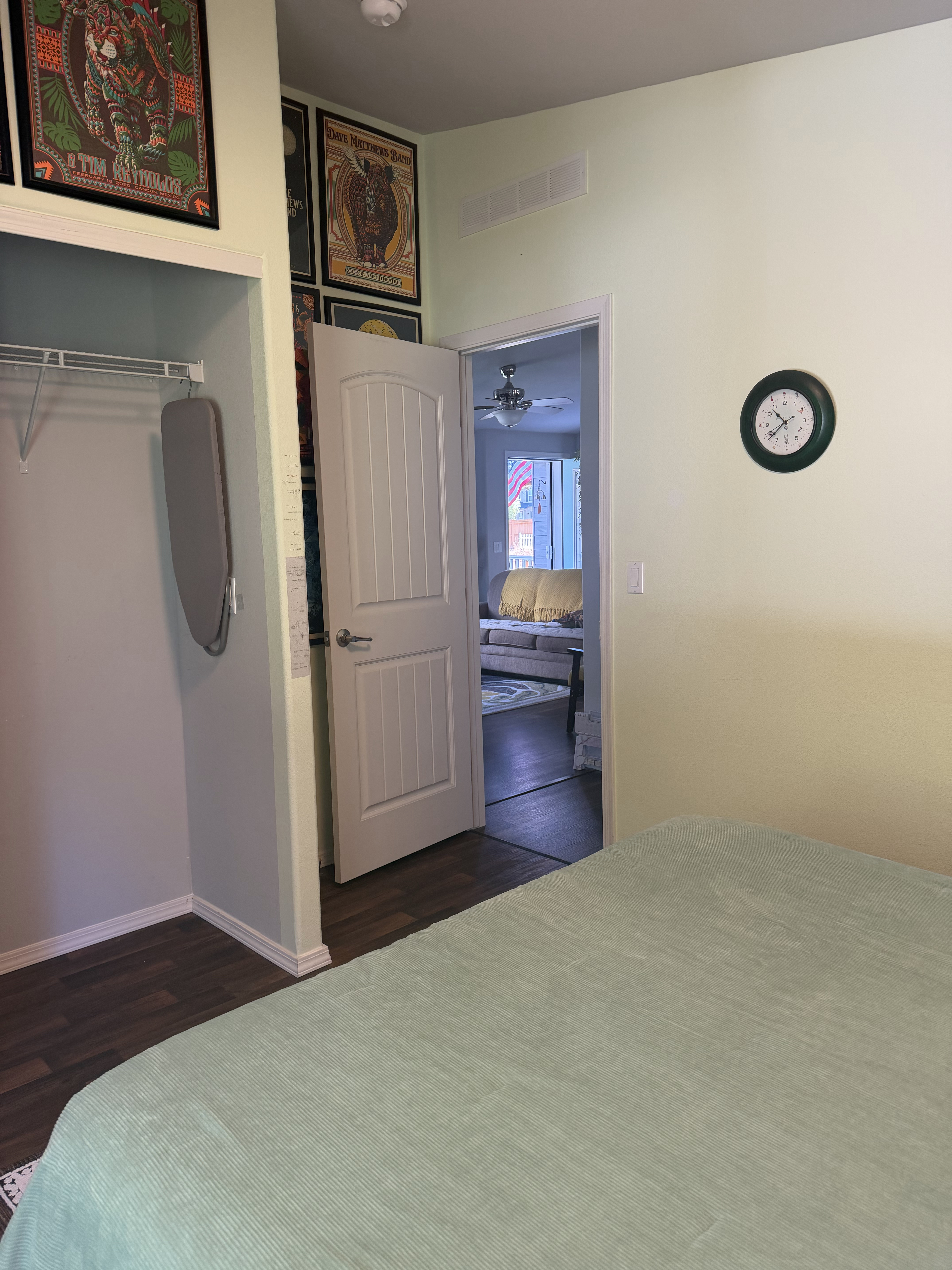 Small comfy home! Available Jan 1 to Apr 30 - Photo 4