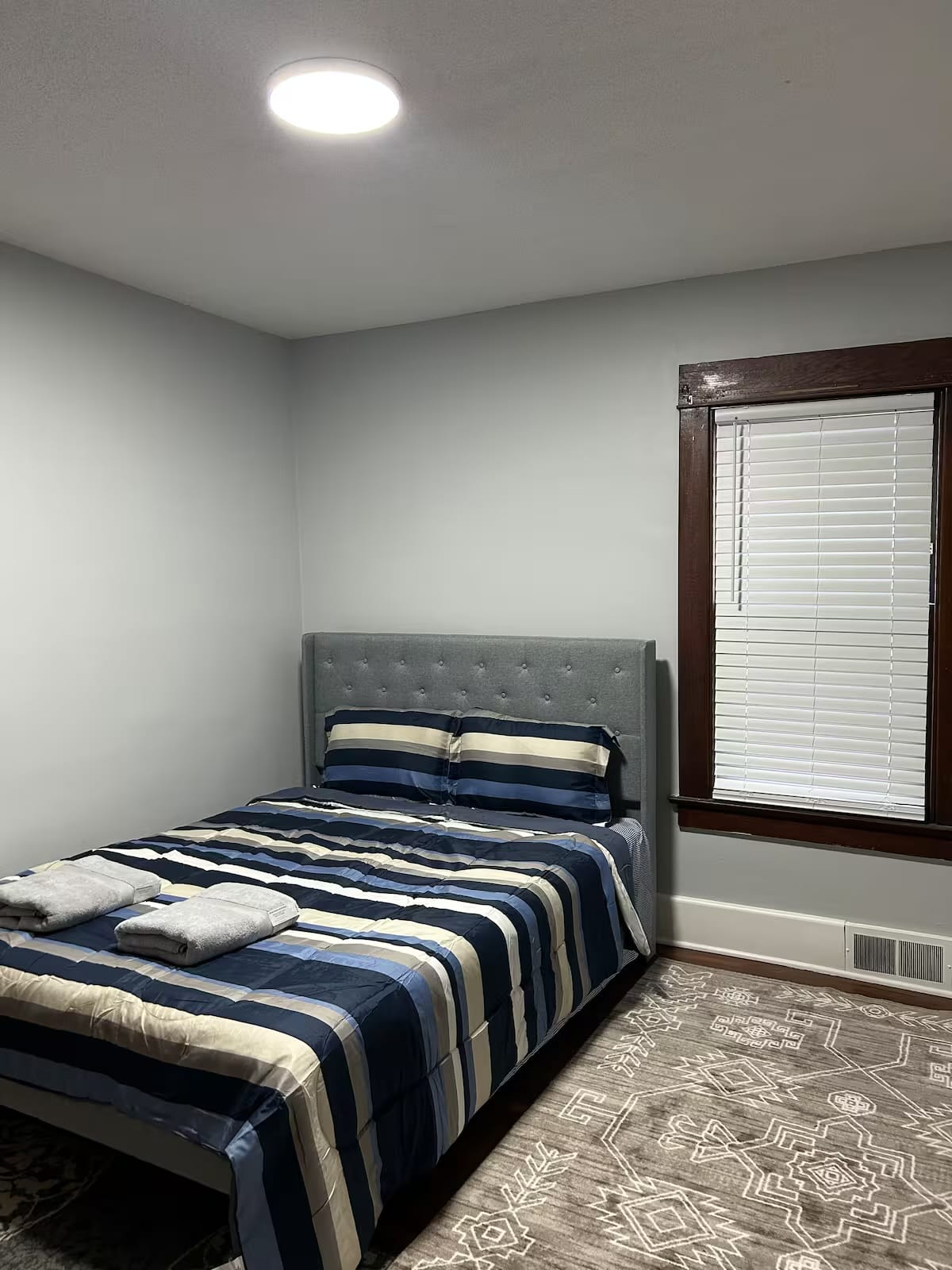 Beautiful Contemporary 4BR in University Heights - Photo 7