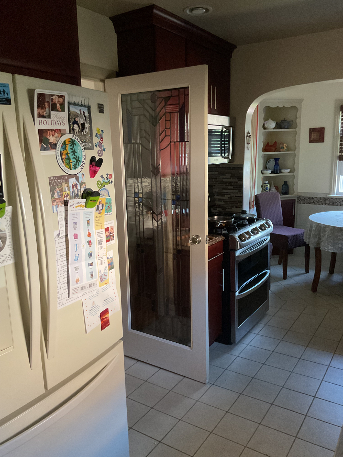 Private first-floor room in a quiet, working class neighborhood, - Photo 3