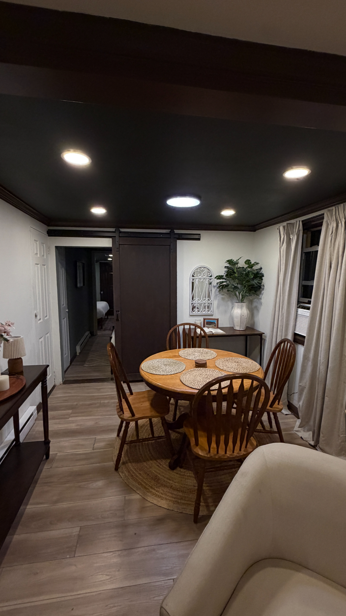 Renovated Furnished 2BR | Hot Tub, Fire Pit + 2 Parking Spots - Photo 10