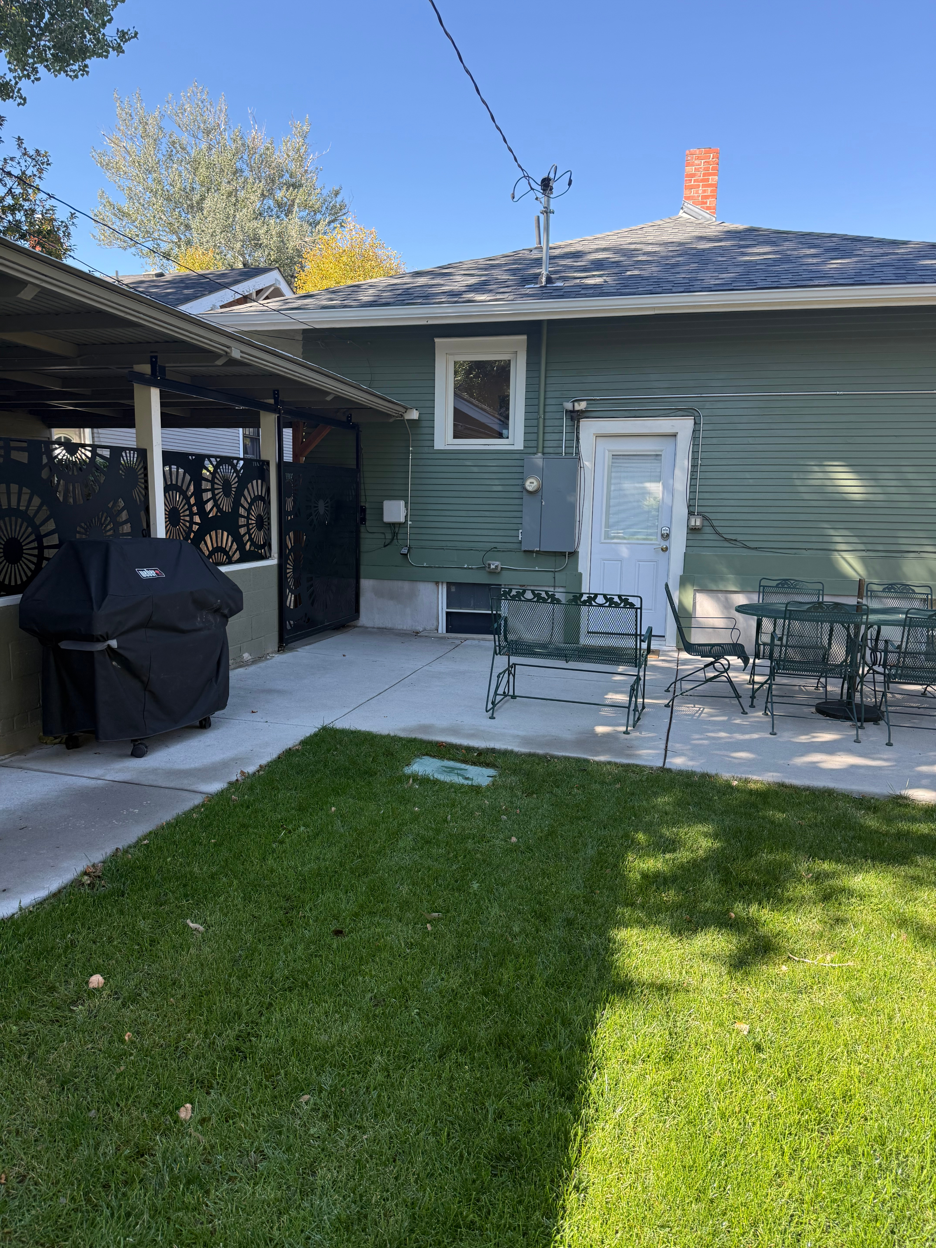 Spacious 4-Bedroom Furnished Home with Fenced Backyard - Photo 12