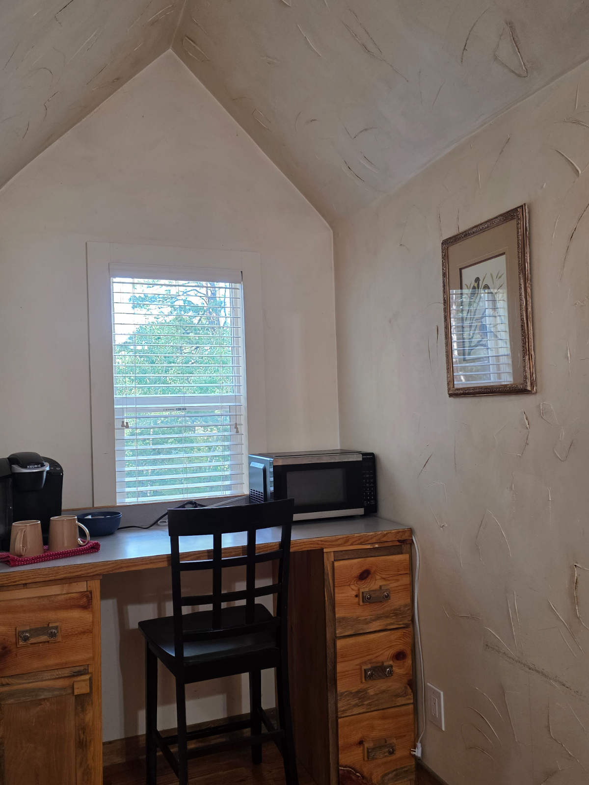 Charming and spacious apartment in the foothills of the Big Horns - Photo 3
