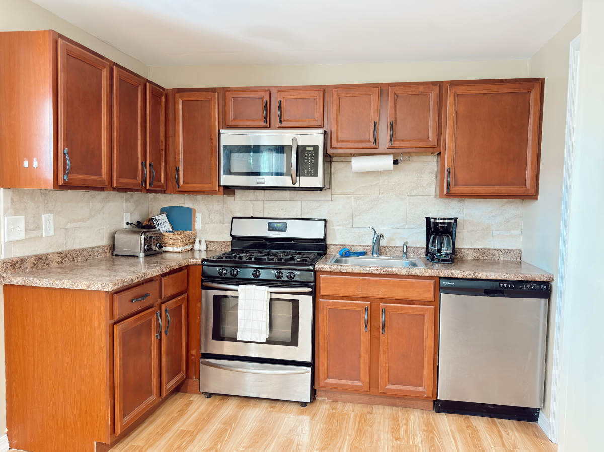 Walk to Downtown + Saratoga Hospital | Furnished 1BR | W/D + Parking - Photo 6