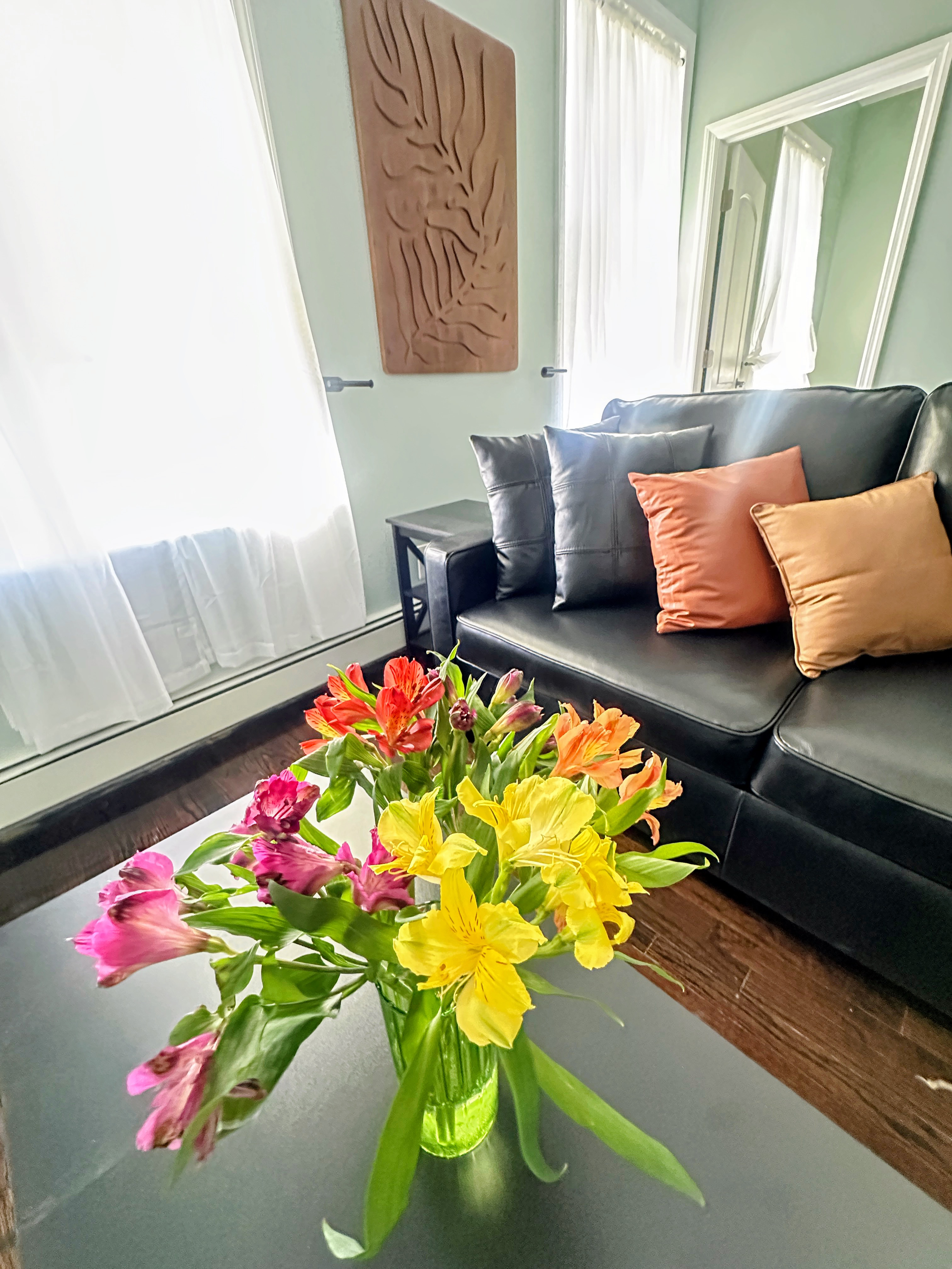 Minutes away from NYC-The Bronx Nest | Spacious Furnished Home for Work & Extended Stays NEST 1 - Photo 1
