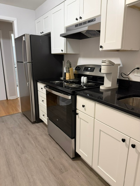 Furnished Albany Apartment Near Hospitals & Medical Center - Photo 3