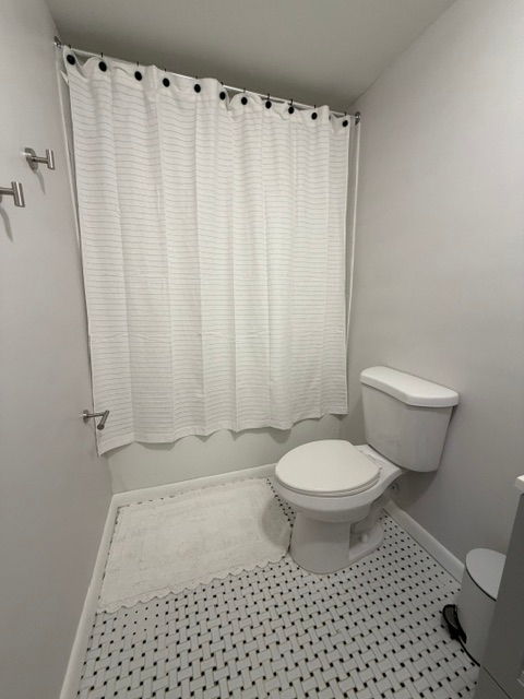 Furnished Albany Apartment Near Hospitals & Medical Center - Photo 11