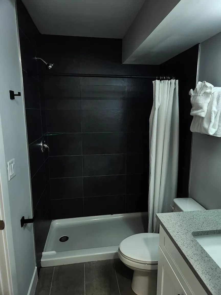 A cozy en suite unit is available for short and long term - Photo 6