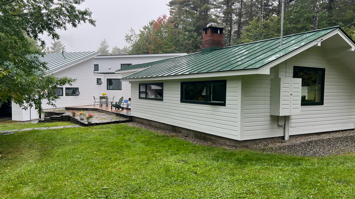 Rent this 1960s-Style Vermont Ski Cabin 1BR Apartment for Season or by Month - Photo 2