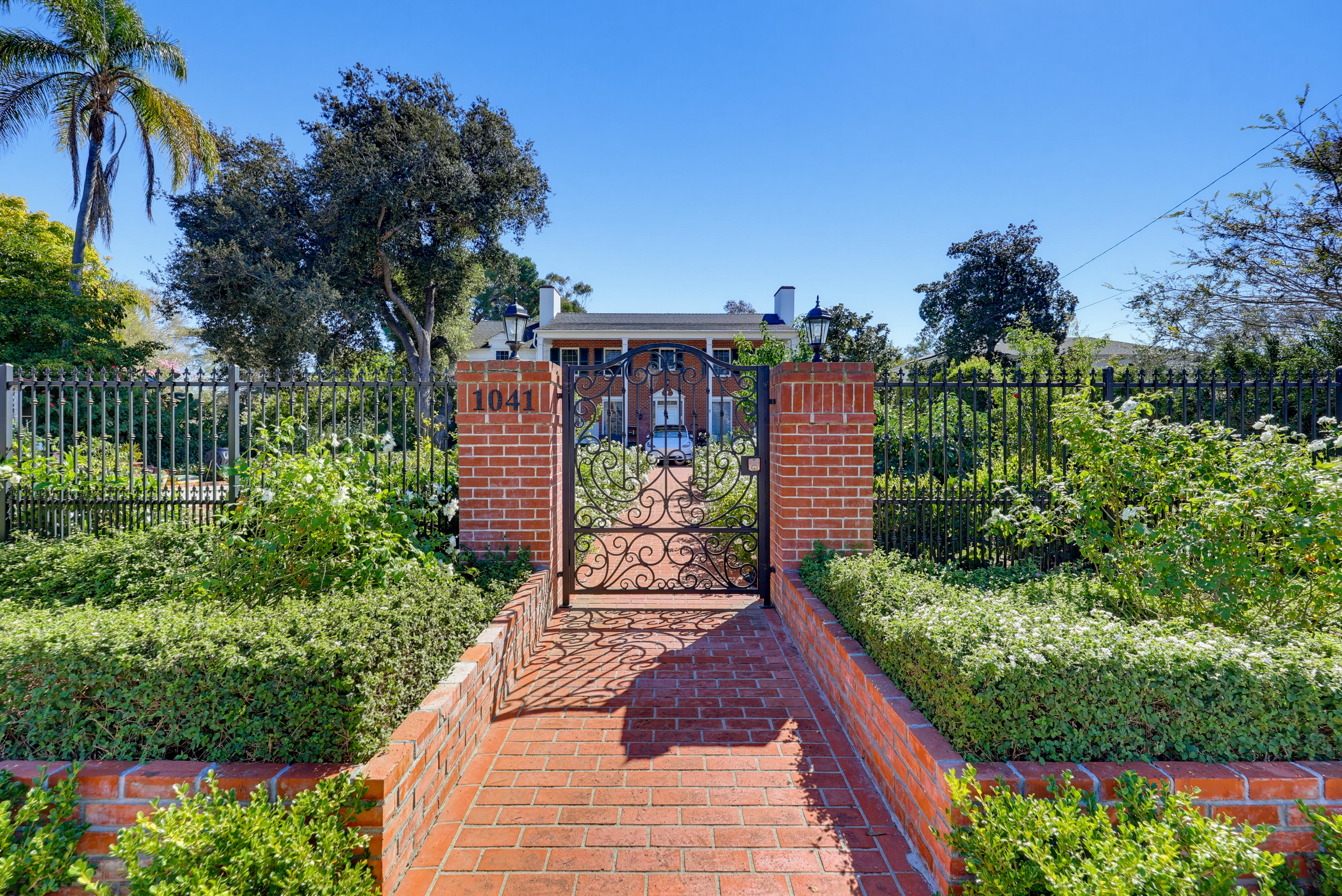 Beautiful Costume One Bedroom One Bath Home In Hillcrest/Marston Hill San Diego - Photo 3