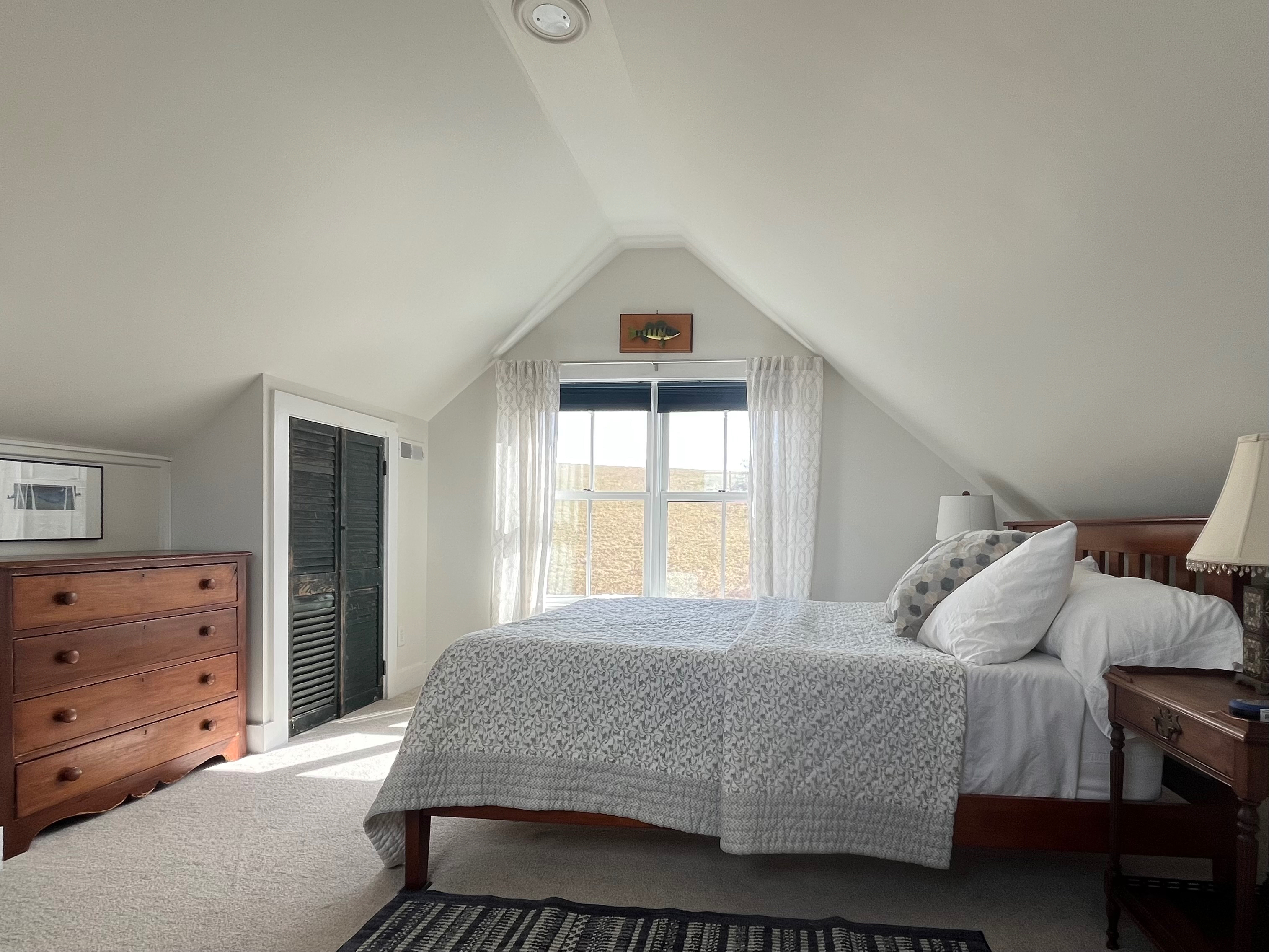 Beautiful light filled one bedroom cottage in country - Photo 5