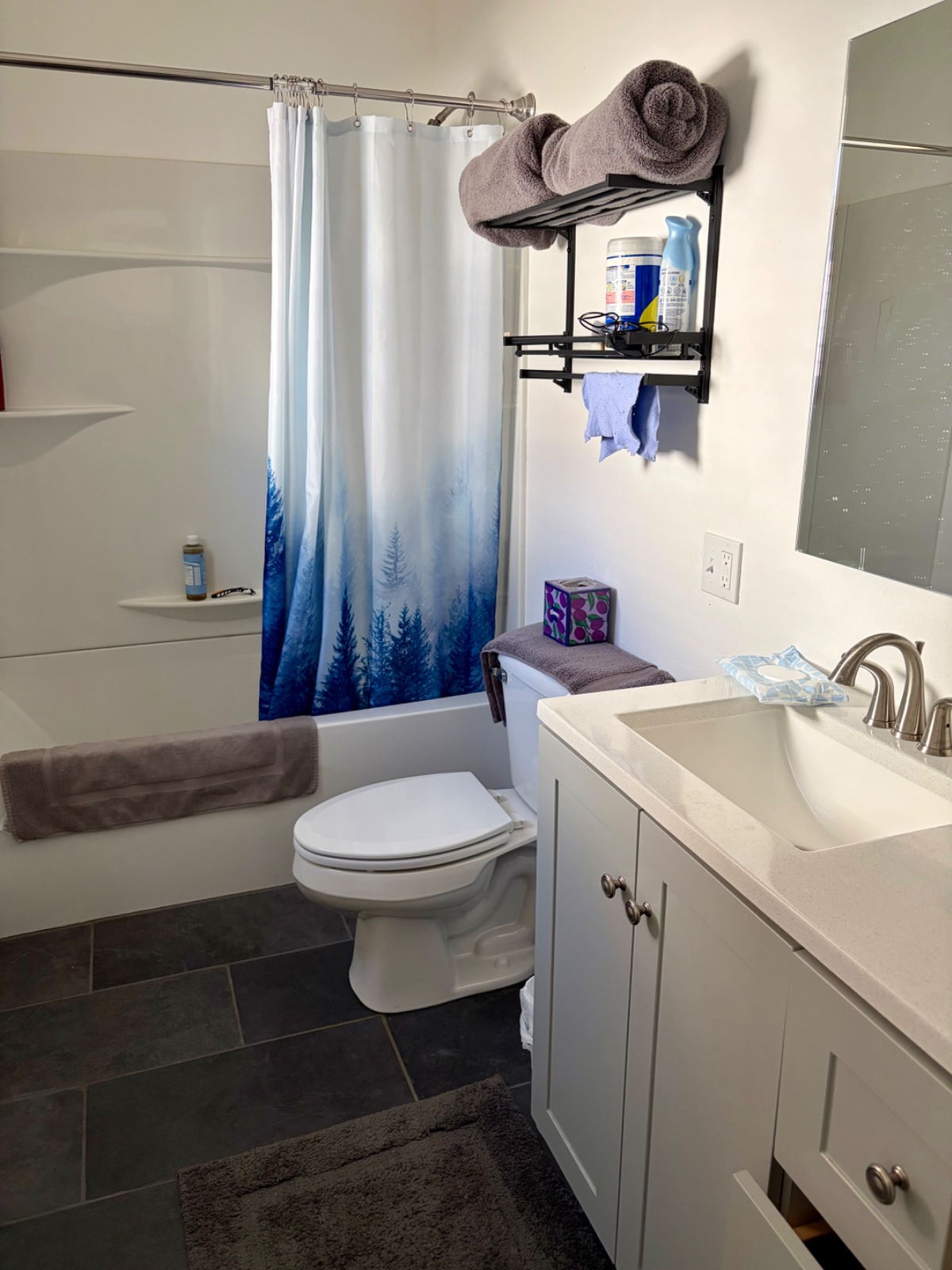 Utilities and WiFi included - Photo 2