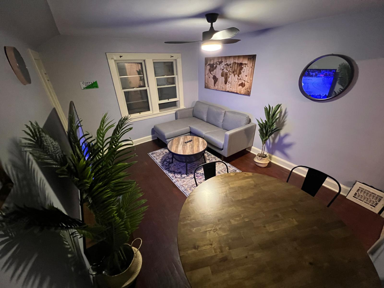 Cozy Furnished Home in Quiet Parma Neighborhood - Photo 8