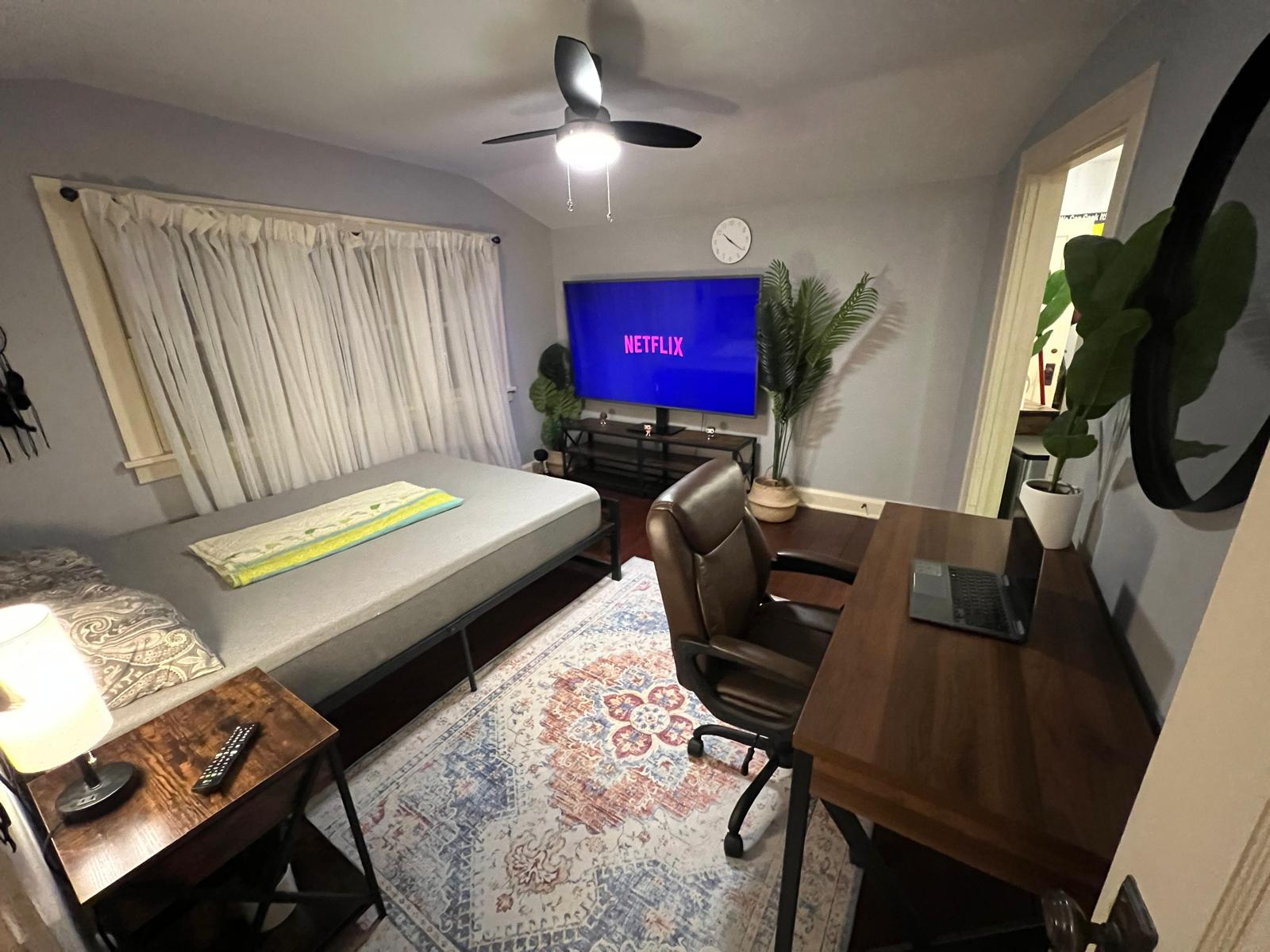 Cozy Furnished Home in Quiet Parma Neighborhood - Photo 4