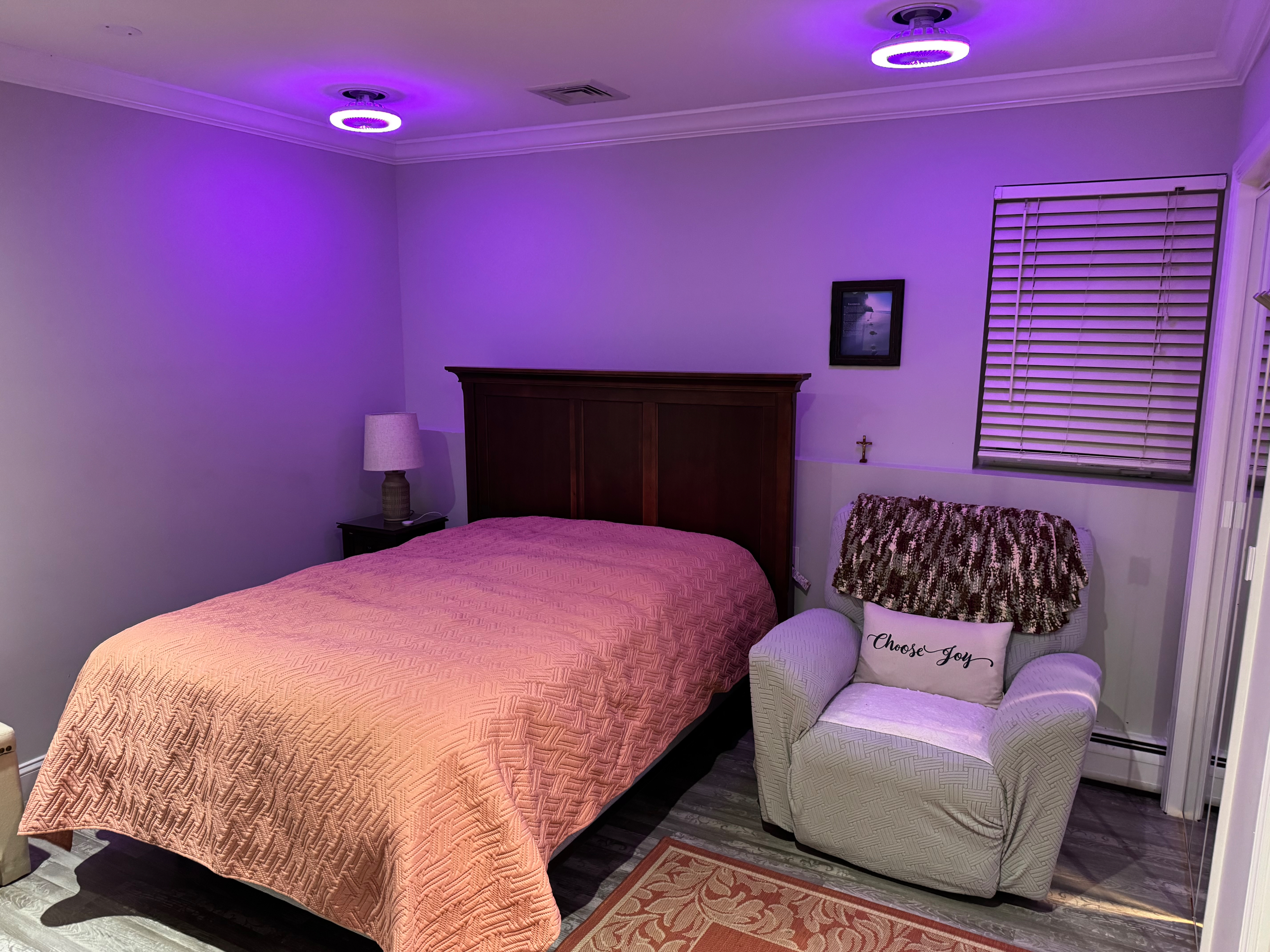NURSE'S NOOK! Private one bedroom apartment off private driveway in large home surrounded by beautif - Photo 11