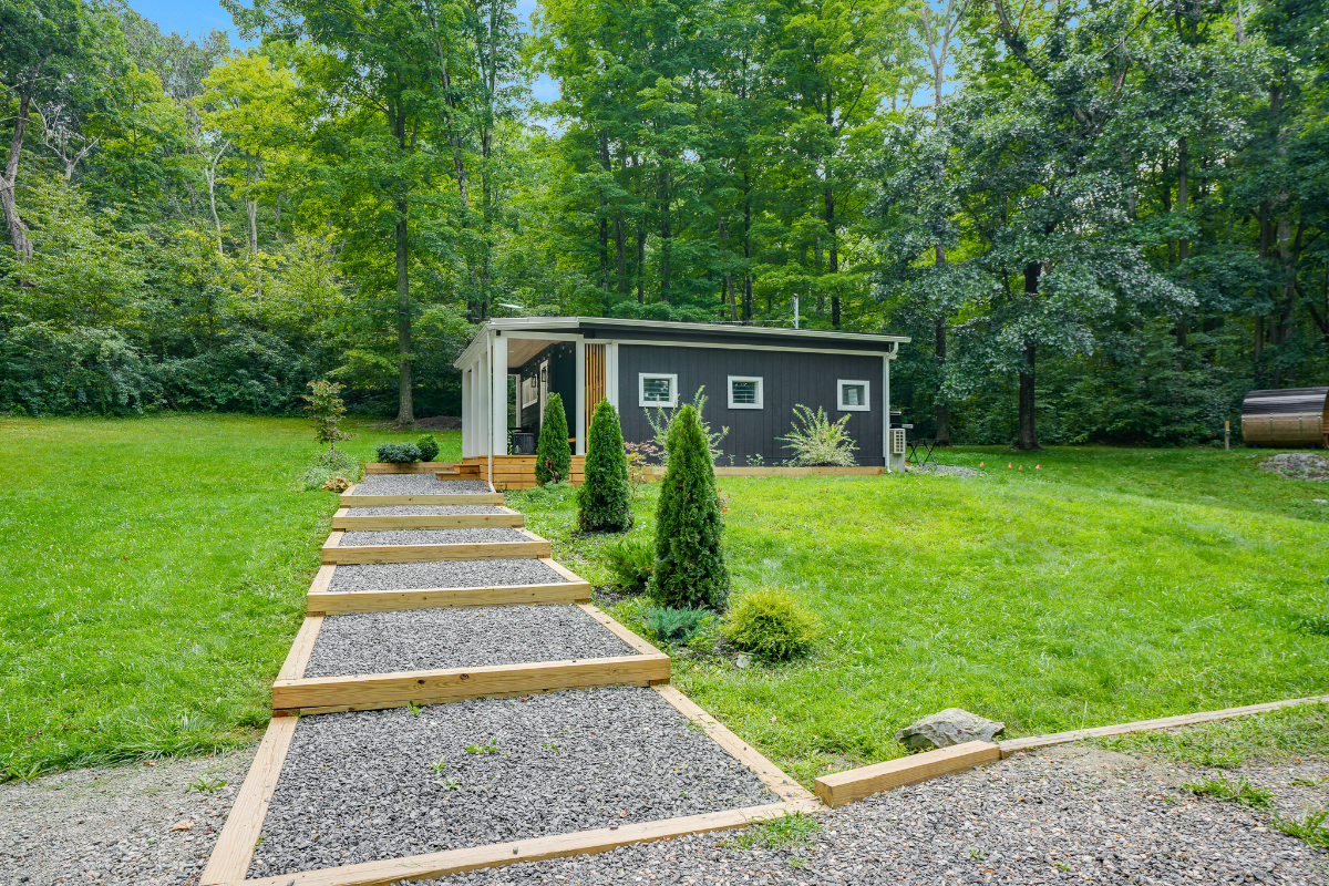 Pet-Friendly Newly Renovated 1BD Cabin in Ancram - Photo 5
