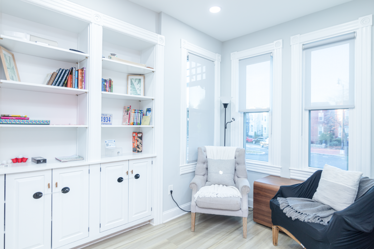 Impeccable Capitol Hill Living - Photo 5