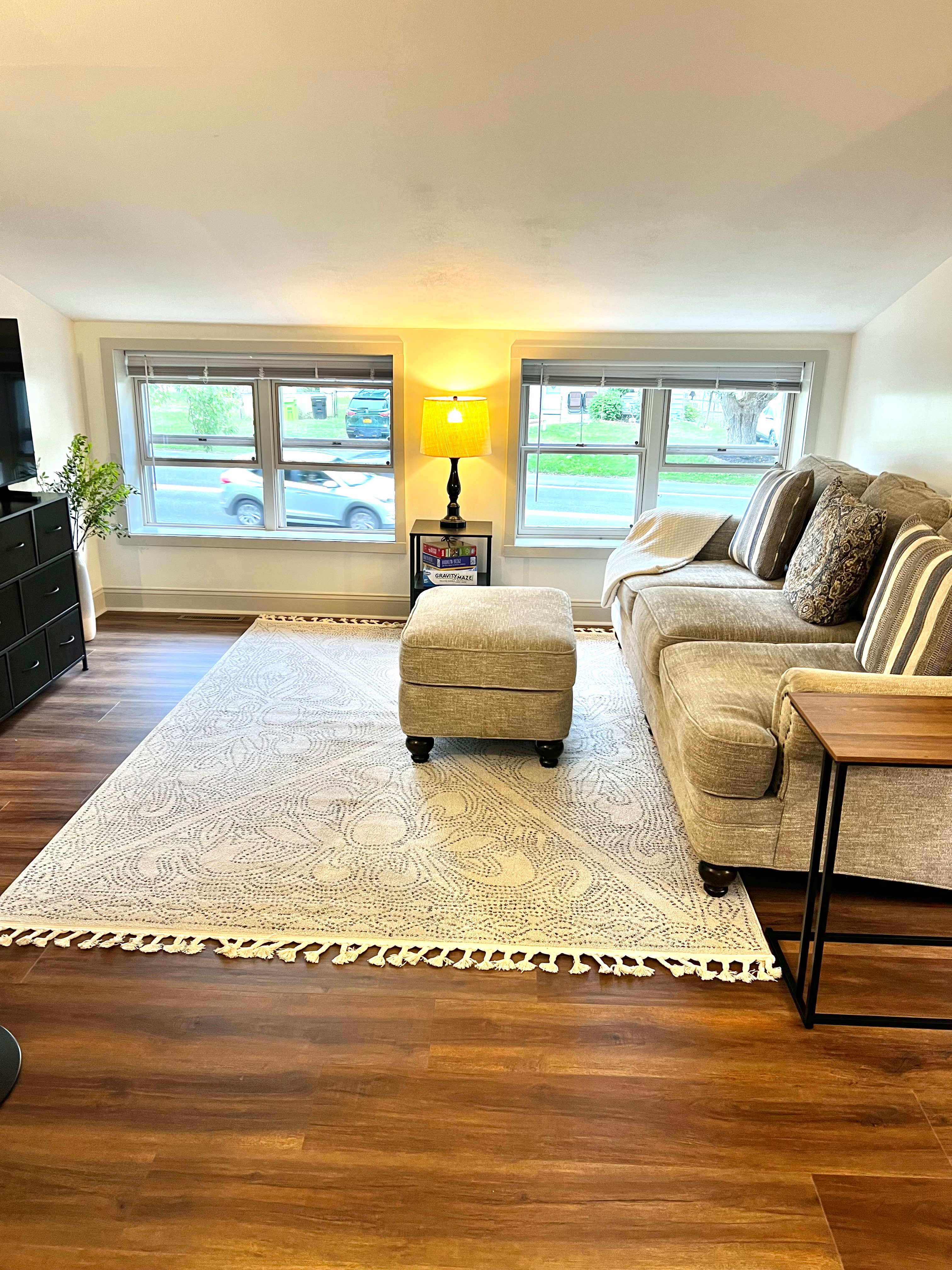 Bright & Contemporary 1BR Apartment | Work-Friendly & Fully Equipped - Photo 2