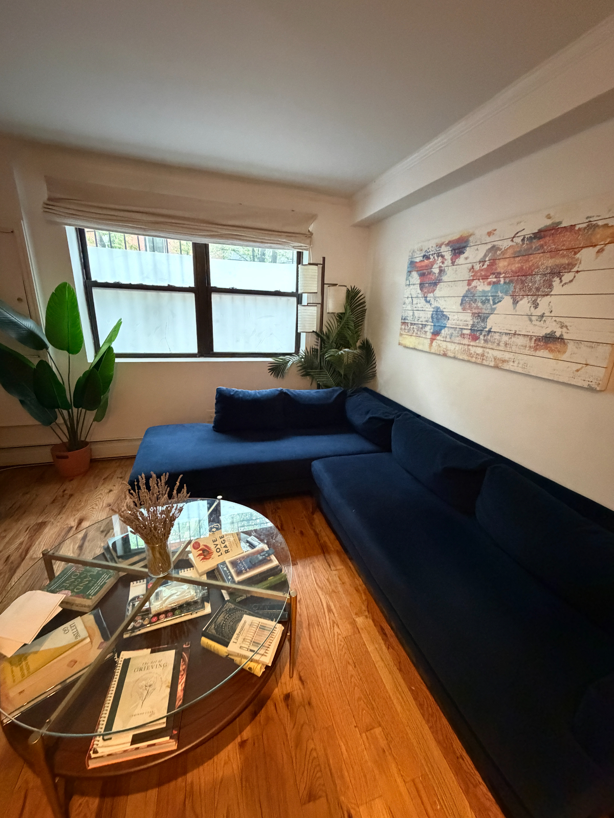 2-Bed, Fully stocked, WFH Set-Up complete with yoga mats, laundry and water filters! - Photo 4