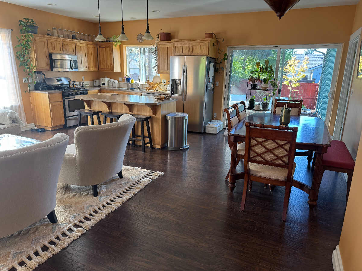 Ski Season Basecamp / Traveling Nurse Housing - Furnished 3BR/2BA, Quiet SE Bend, 10 Min to St. Charles - Photo 4