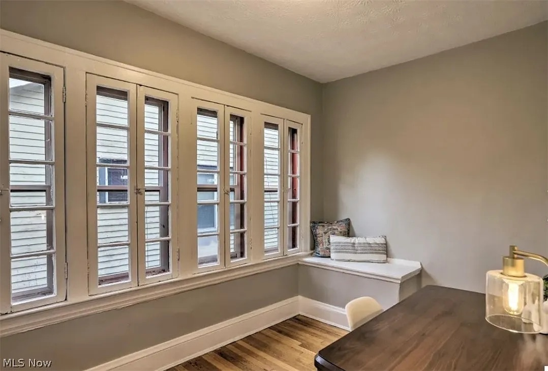 Comfortable Furnished First Floor Apartment Near University Circle, Hospitals, Transit And Parks - Photo 4