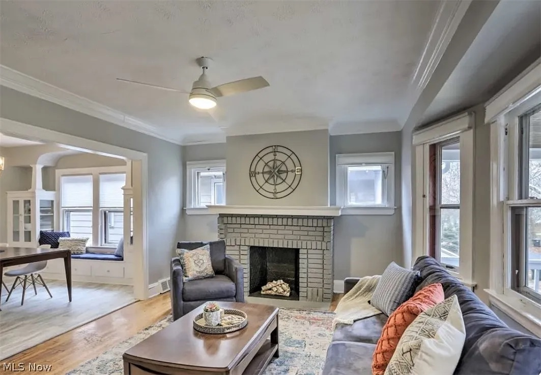 Comfortable Furnished First Floor Apartment Near University Circle, Hospitals, Transit And Parks - Photo 2