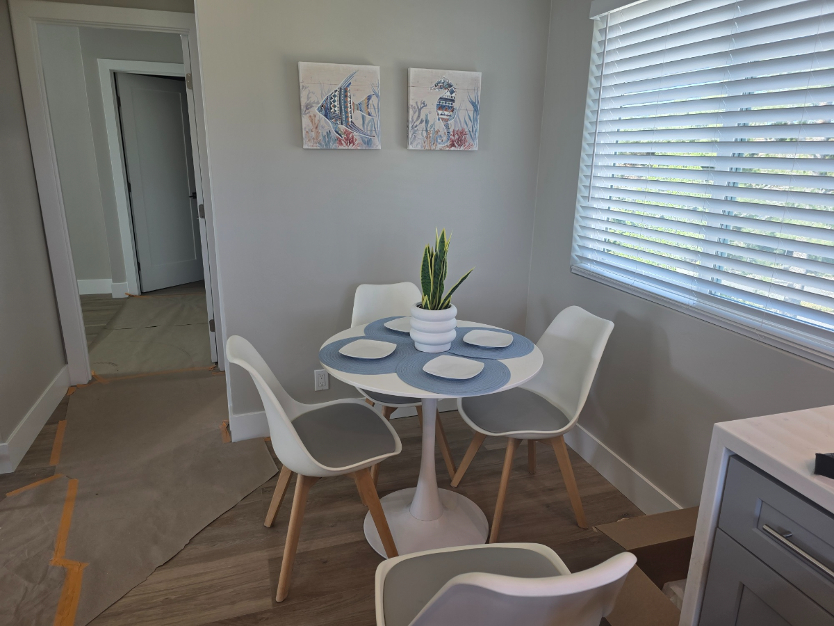 Luxury retreat, fully remodeled one-bedroom with premium finishes. - Photo 3