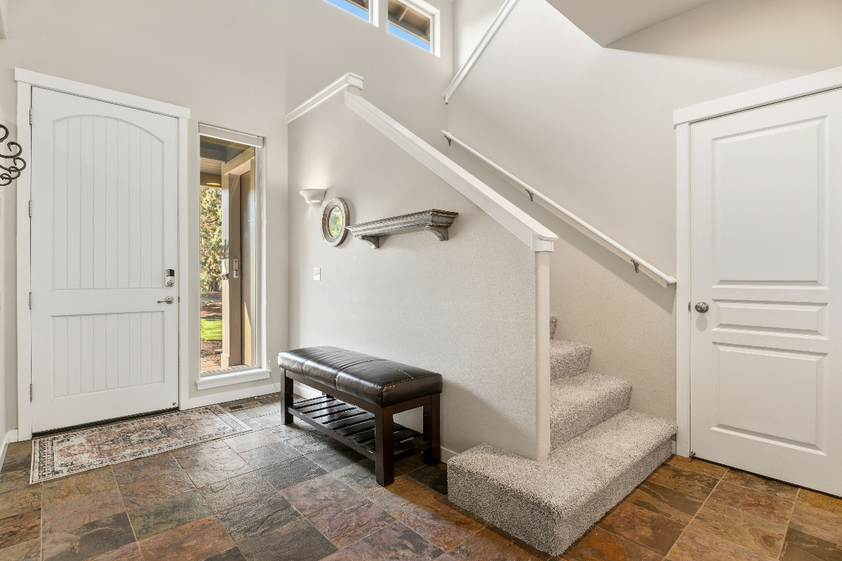Fully furnished light, bright townhome on the Creek - Photo 4