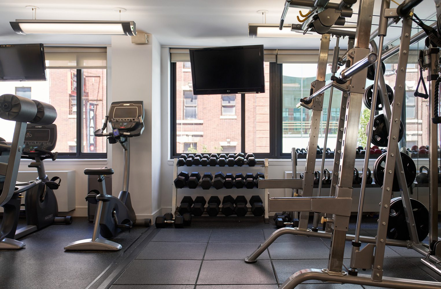 Luxury 1BR with Gym and Rooftop Patio, Steps to Central Park and Times Square - Photo 12