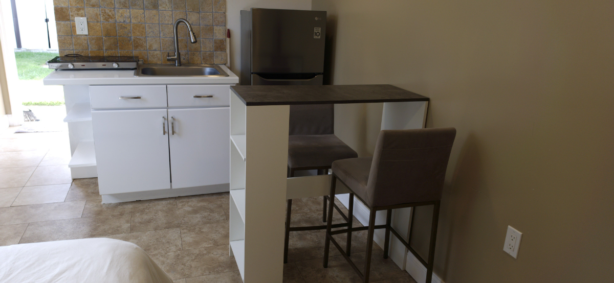 Peaceful Studio Suite Near Mount Sinai & Mercy | Fast NYC Commute - Photo 1