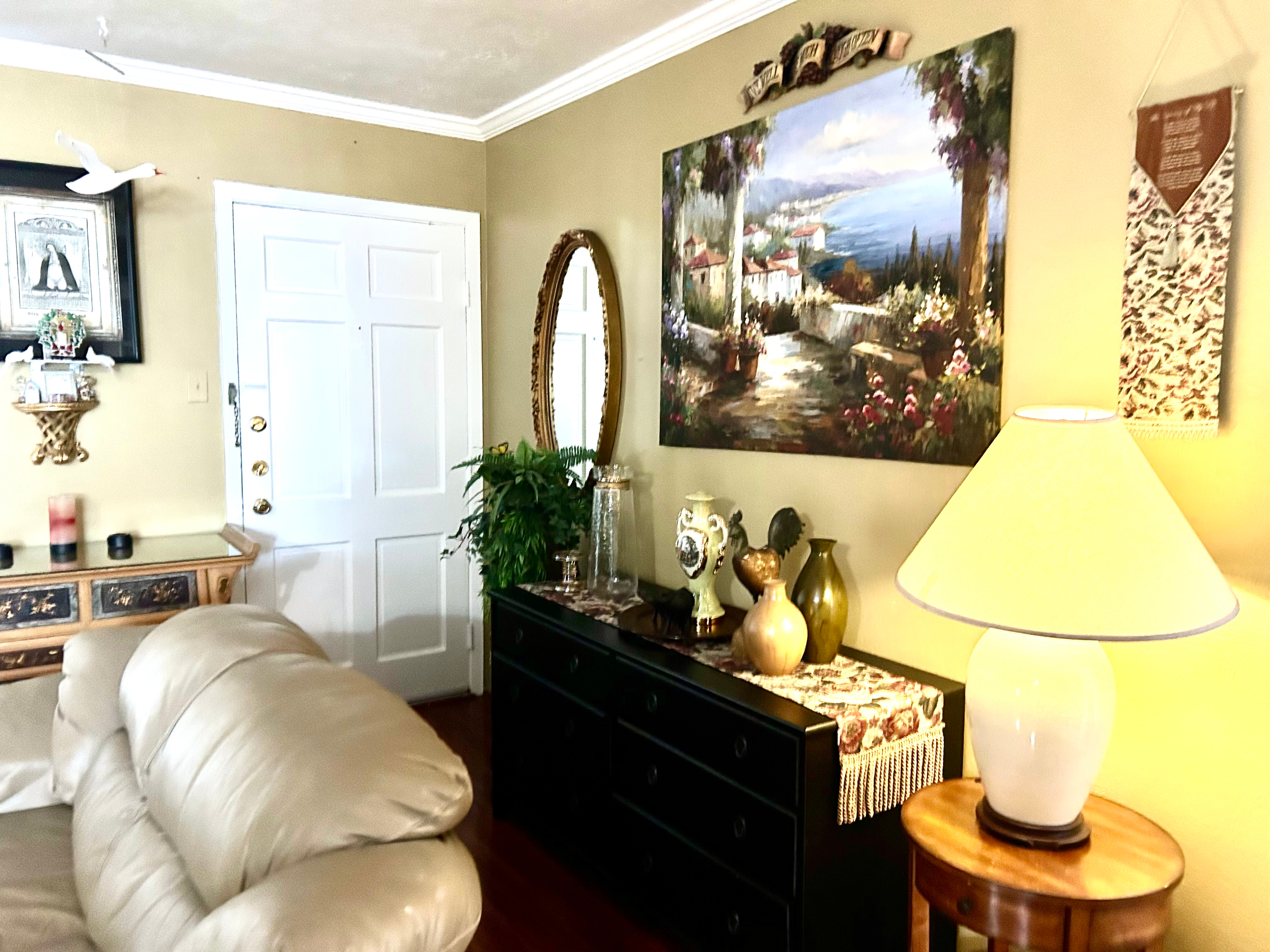 Cozy 1-Bedroom Condo with Balcony, Utilities Included & Covered Parking - Prime Location - Photo 4