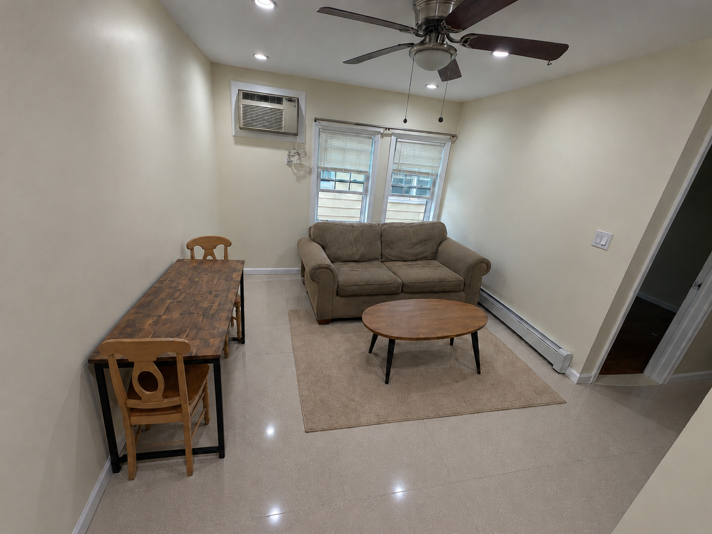 Modern, Fully Furnished, & Newly Renovated - 2BR/1BA - Photo 3