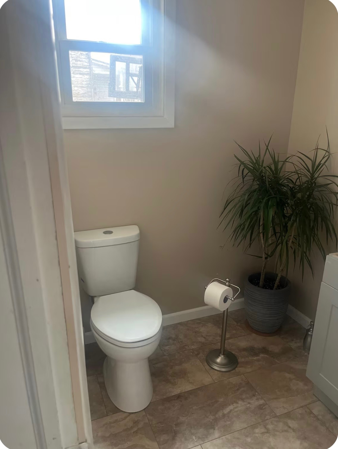 Fully Furnished Private Rooms - Utilities & WiFi Included - Photo 7