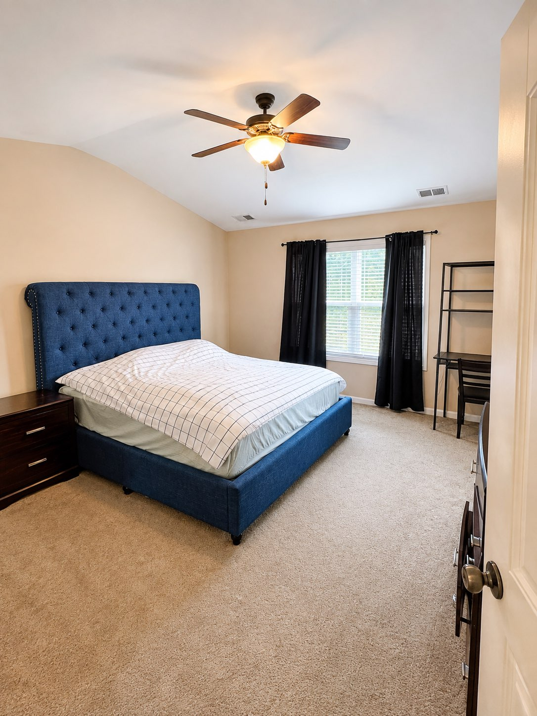 4BR 3BA Lexington Home, Near Masterson Station - Photo 2