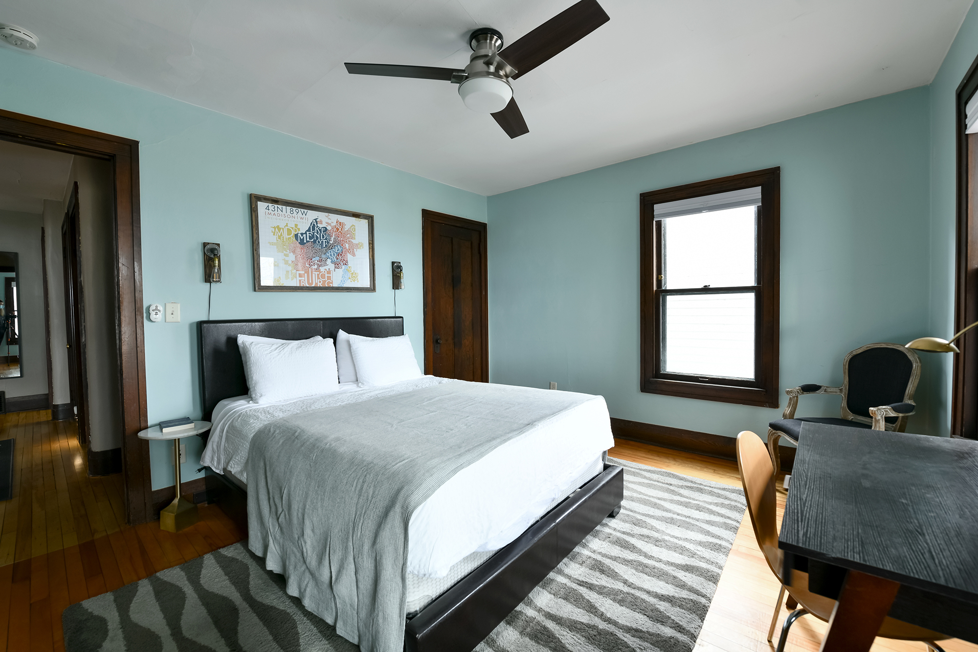 Historic Downtown Mendota Lakeview Flat - Photo 10