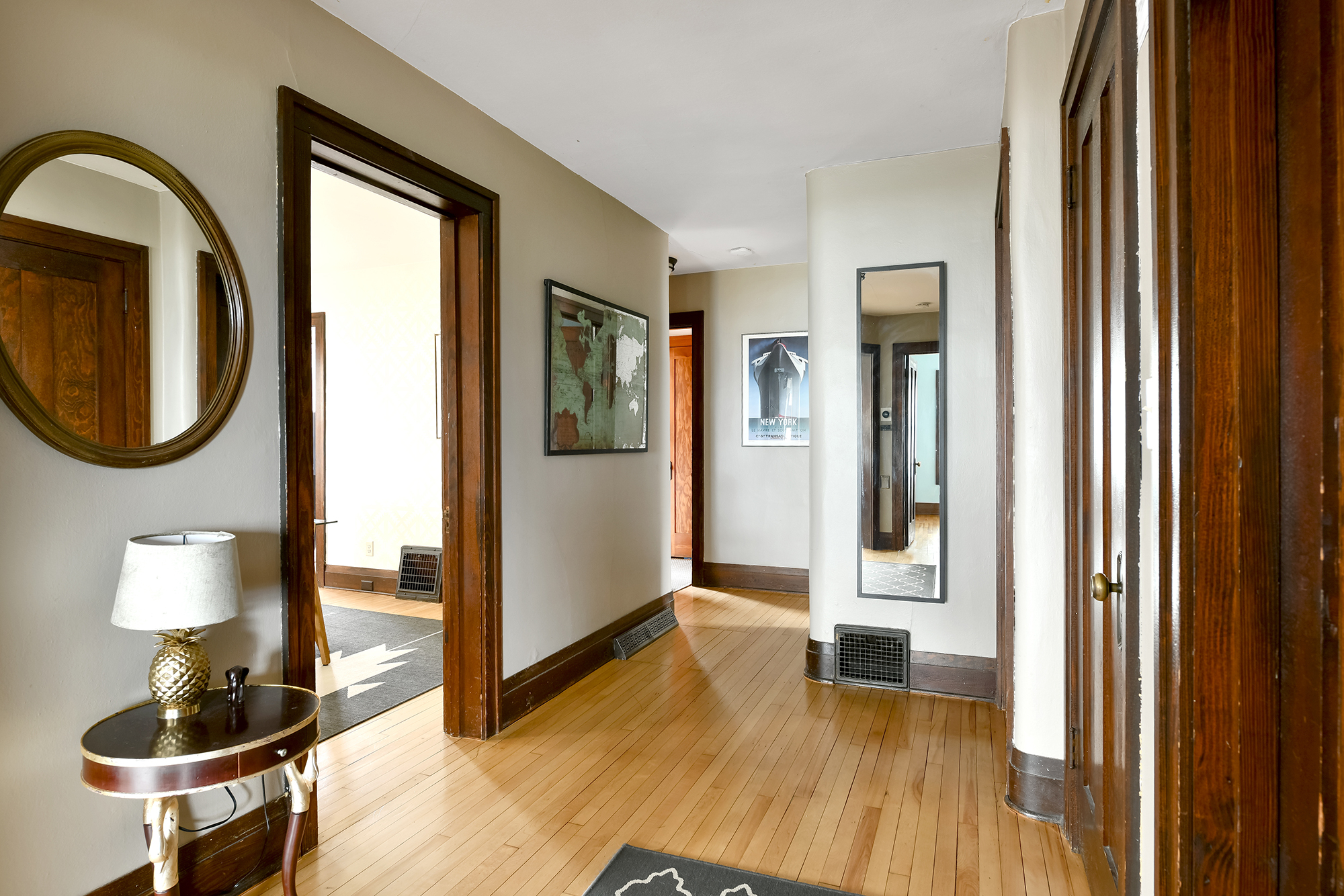 Historic Downtown Mendota Lakeview Flat - Photo 2
