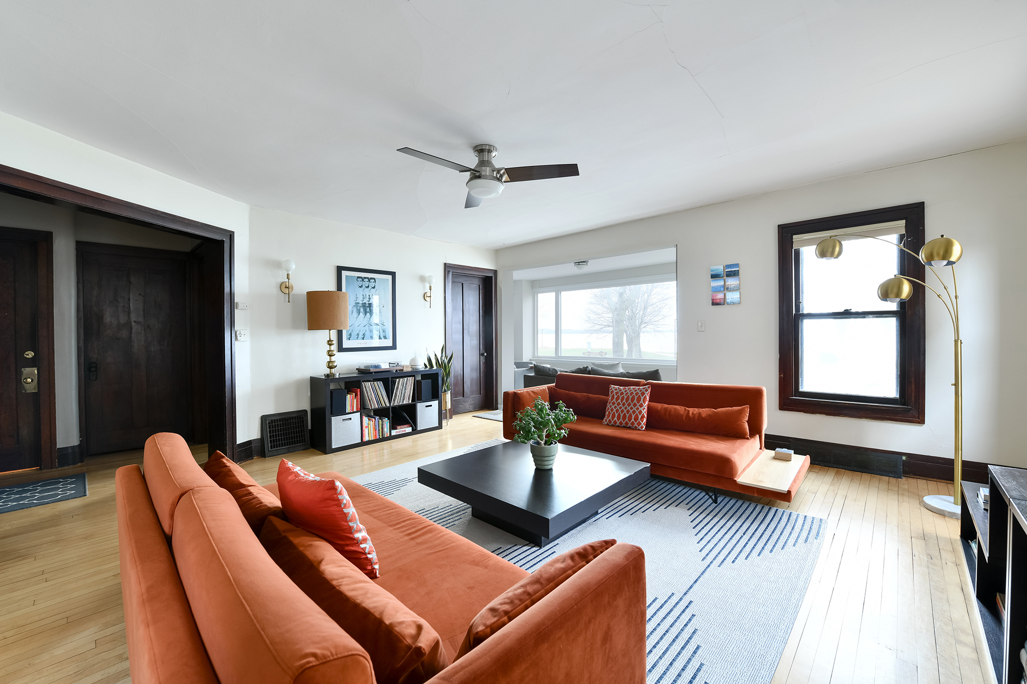 Historic Downtown Mendota Lakeview Flat - Photo 3