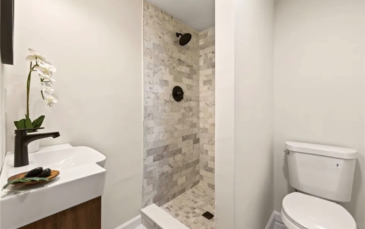 Updated 4BR Irondequoit Home | Sunroom | Garage | Quiet Neighborhood - Photo 3