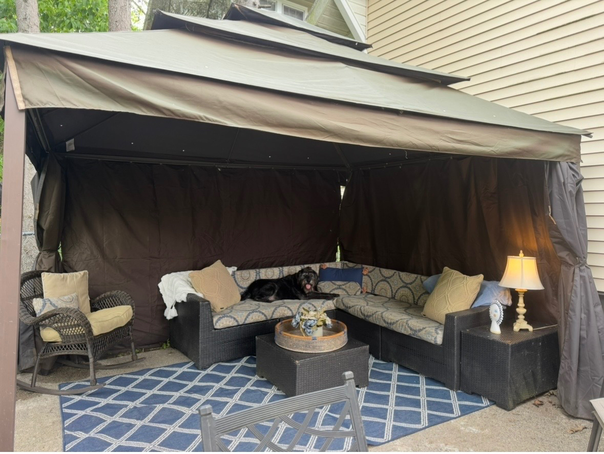 Charming 1 bedroom apartment in a quiet wonderful East Utica neighborhood! - Photo 3