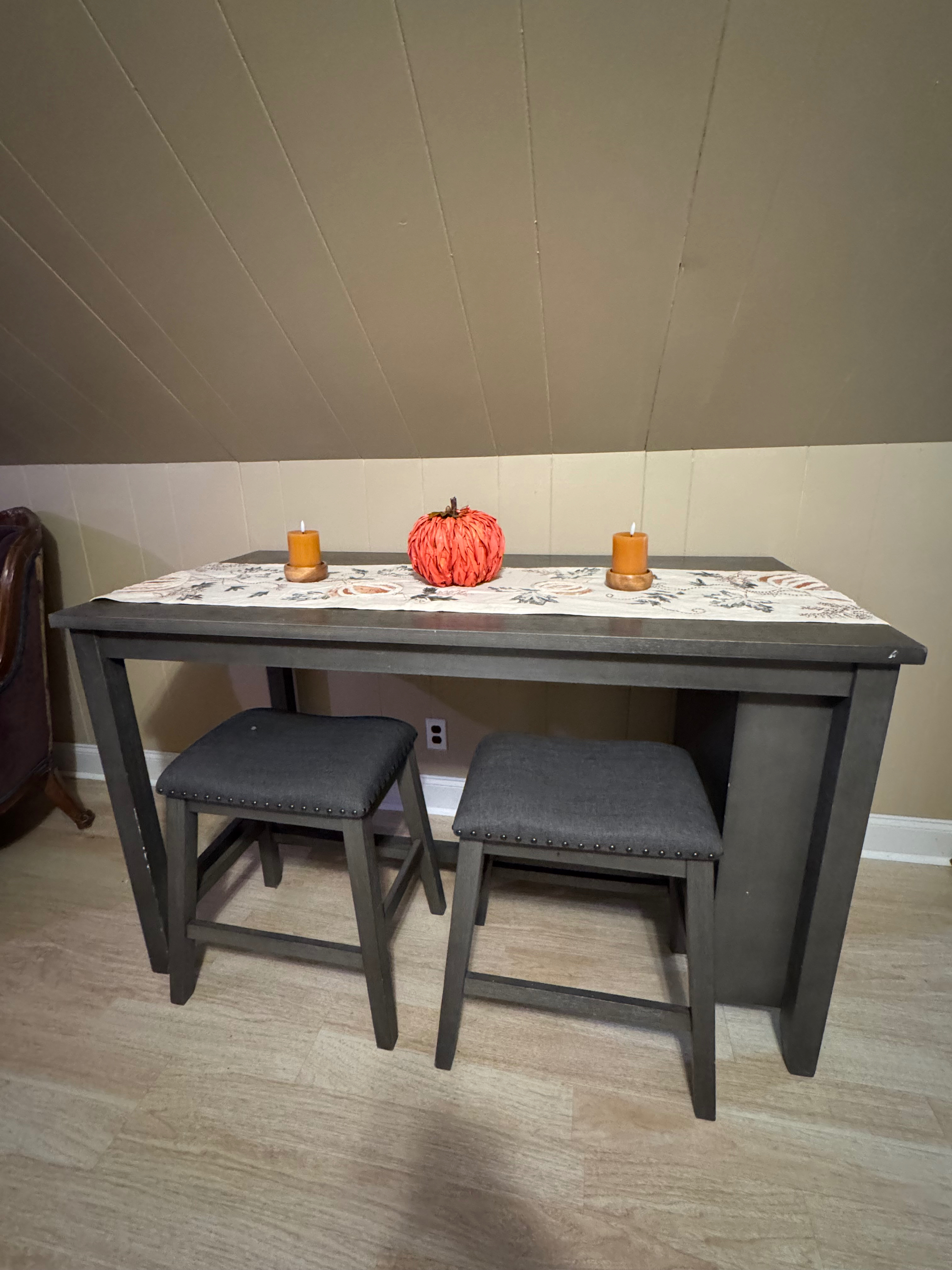 Charming 1 bedroom apartment in a quiet wonderful East Utica neighborhood! - Photo 11