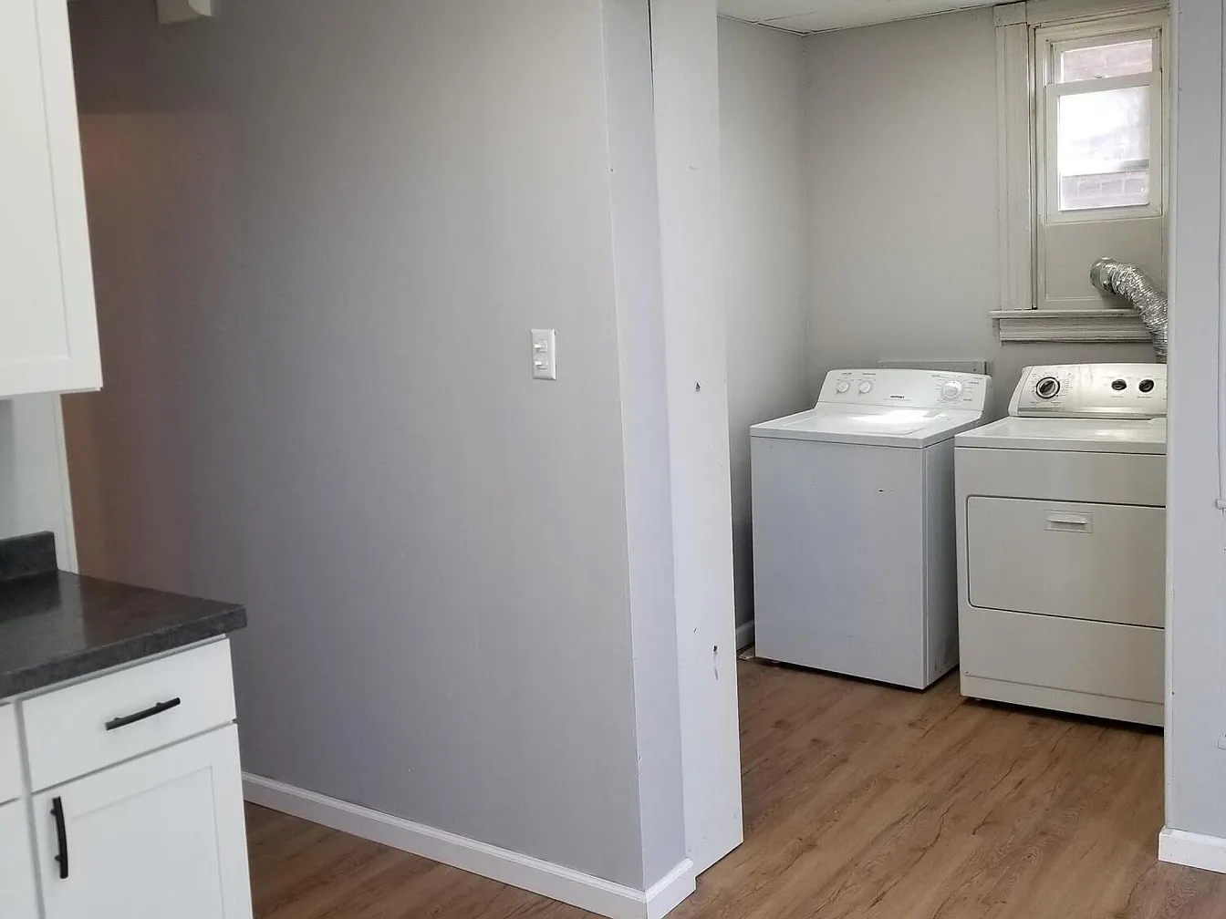 Bright & Spacious 2BR + Private Office | Furnished Troy Apartment - Photo 3