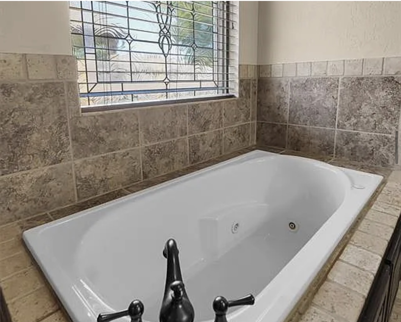 Spacious 4BR Yukon Retreat with Theater, Office & 3-Car Garage - Photo 9