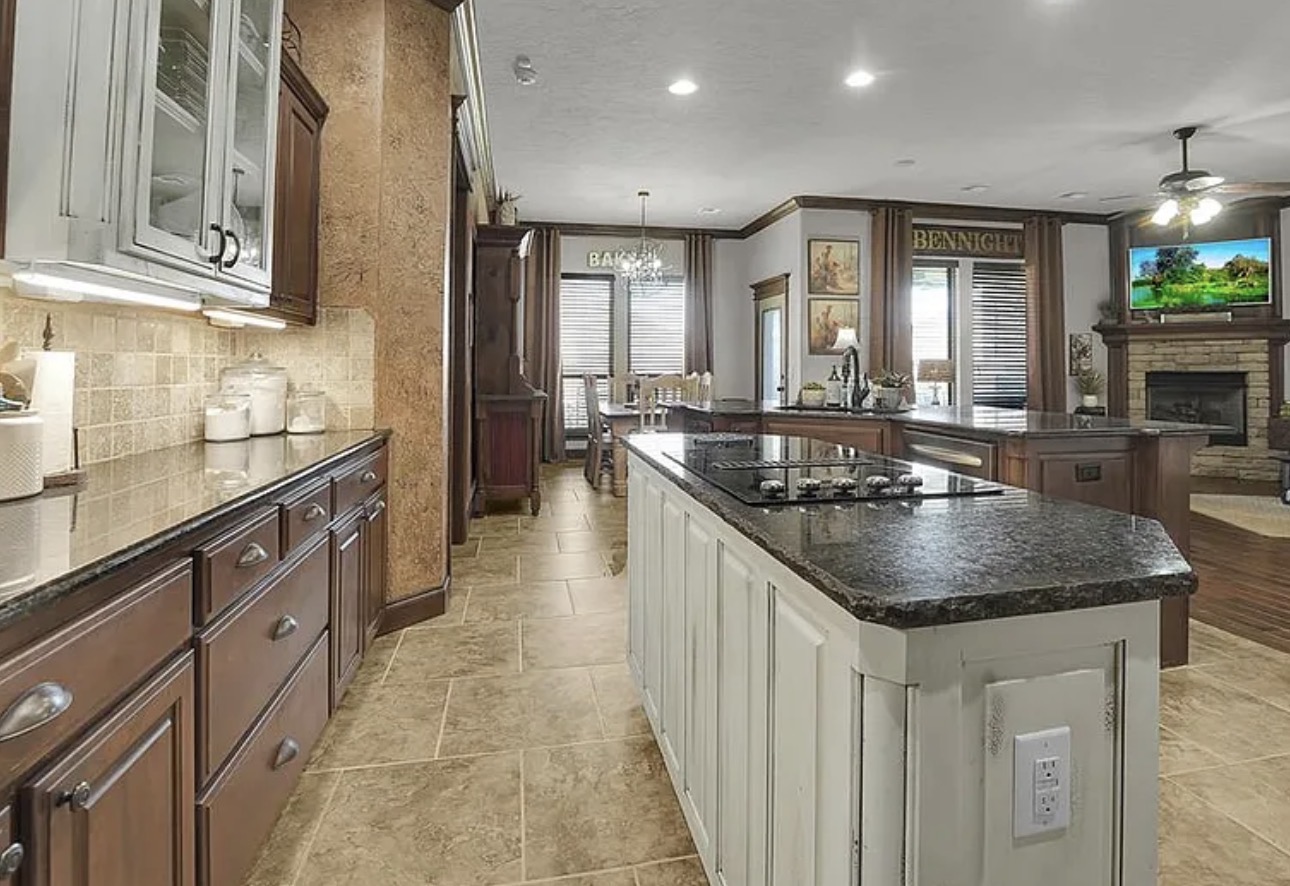 Spacious 4BR Yukon Retreat with Theater, Office & 3-Car Garage - Photo 8