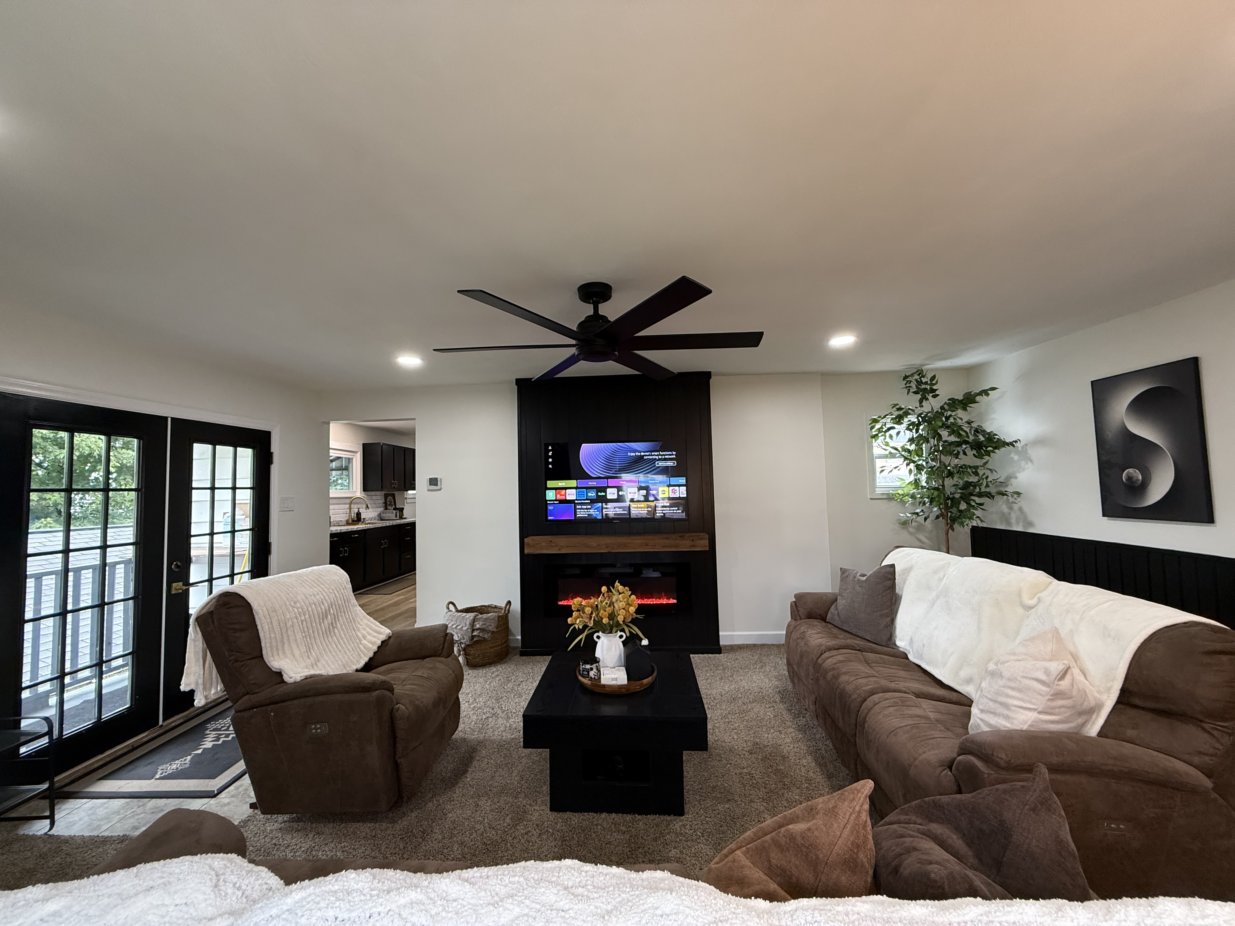 1106 4th Street Apartment - A perfect blend of modern and luxury living - Photo 4