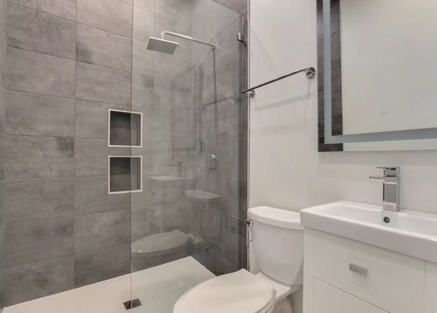 Sawtelle - West Los Angeles Modern Home - Photo 6