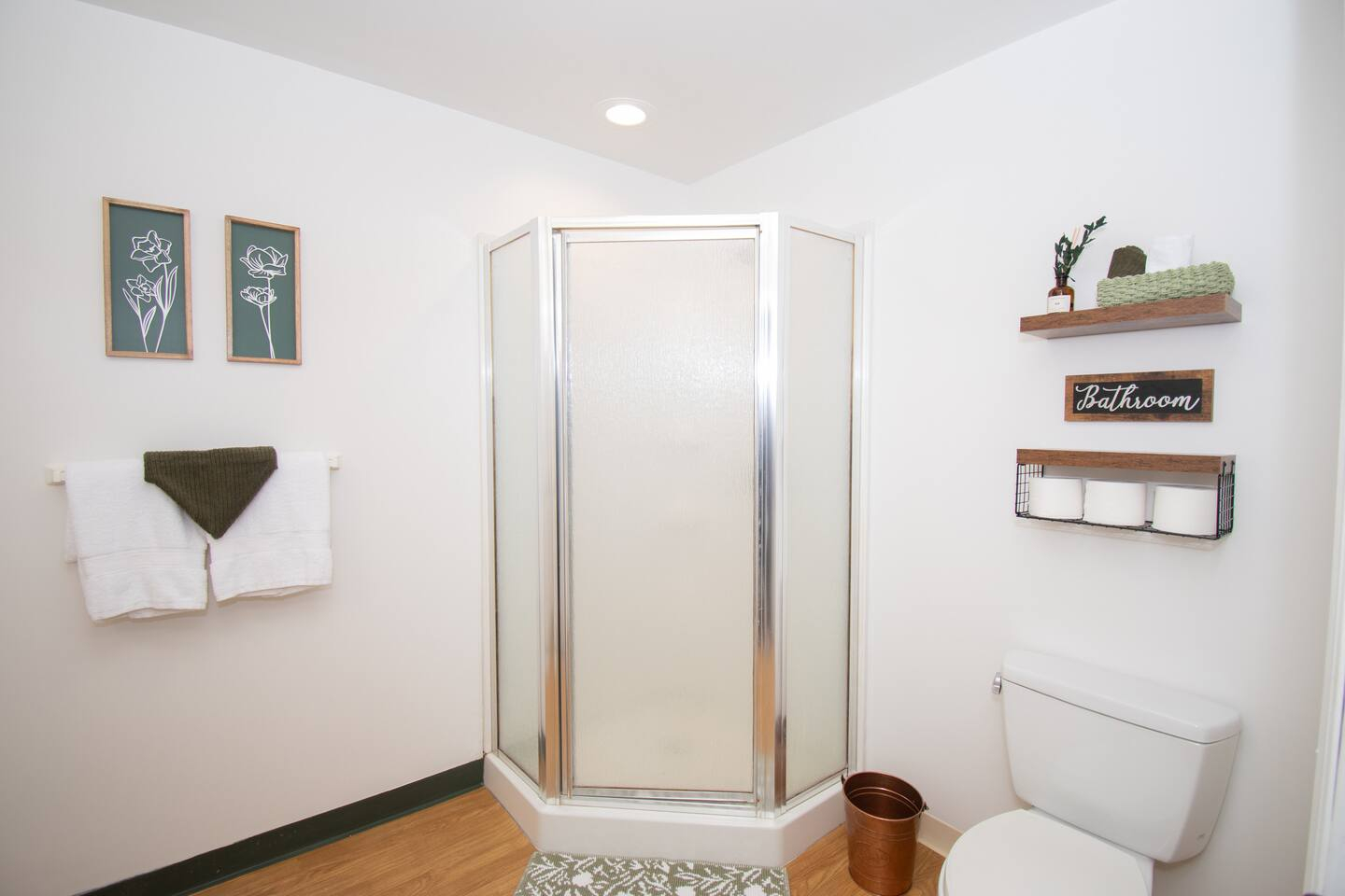 Cozy 1BR Near Lake Champlain - All Utilities Included - Photo 3