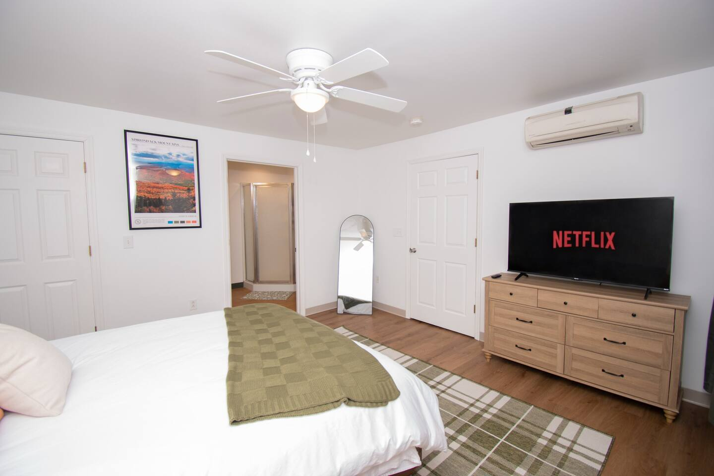 Cozy 1BR Near Lake Champlain - All Utilities Included - Photo 5