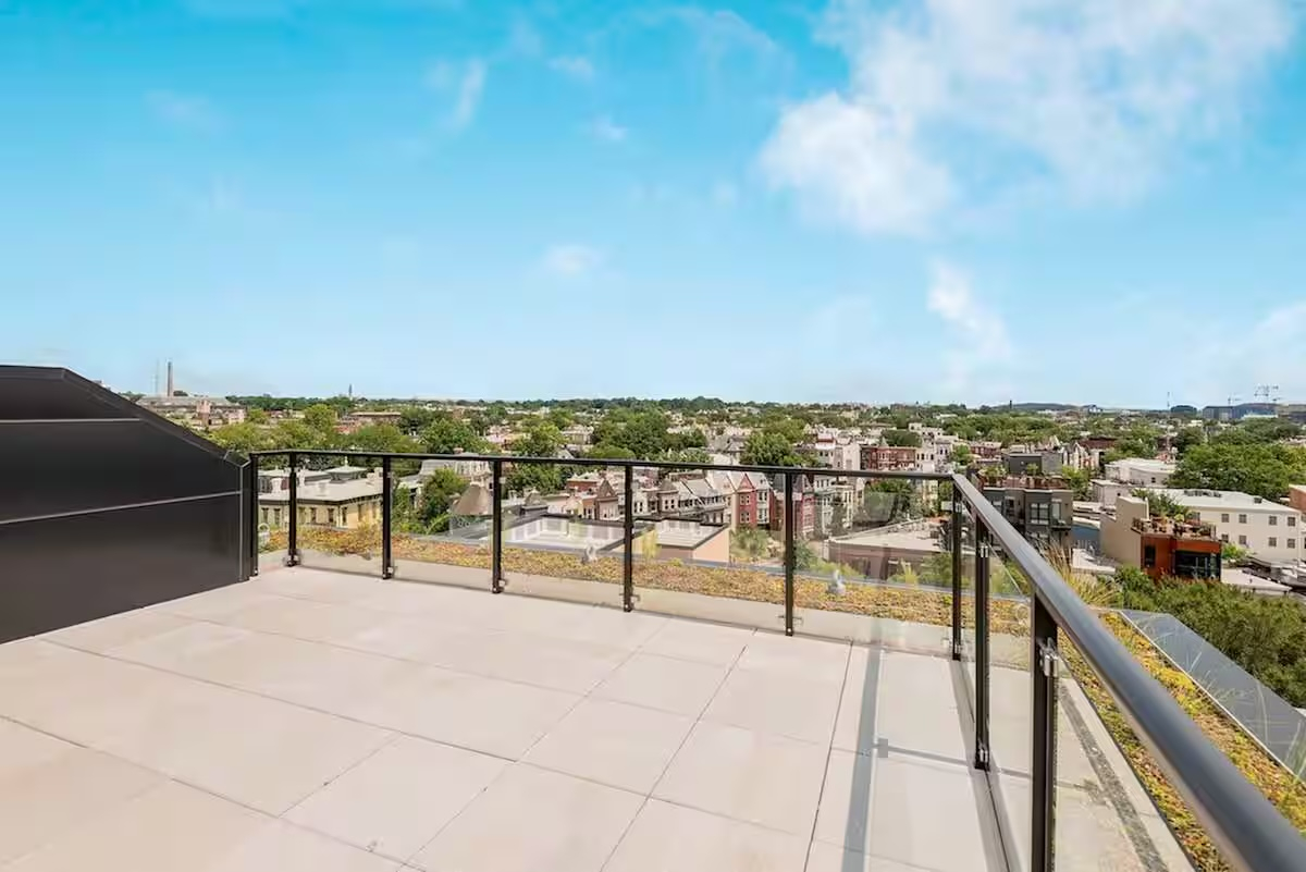 Contemporary | Downtown | Views | Luxury - Photo 8