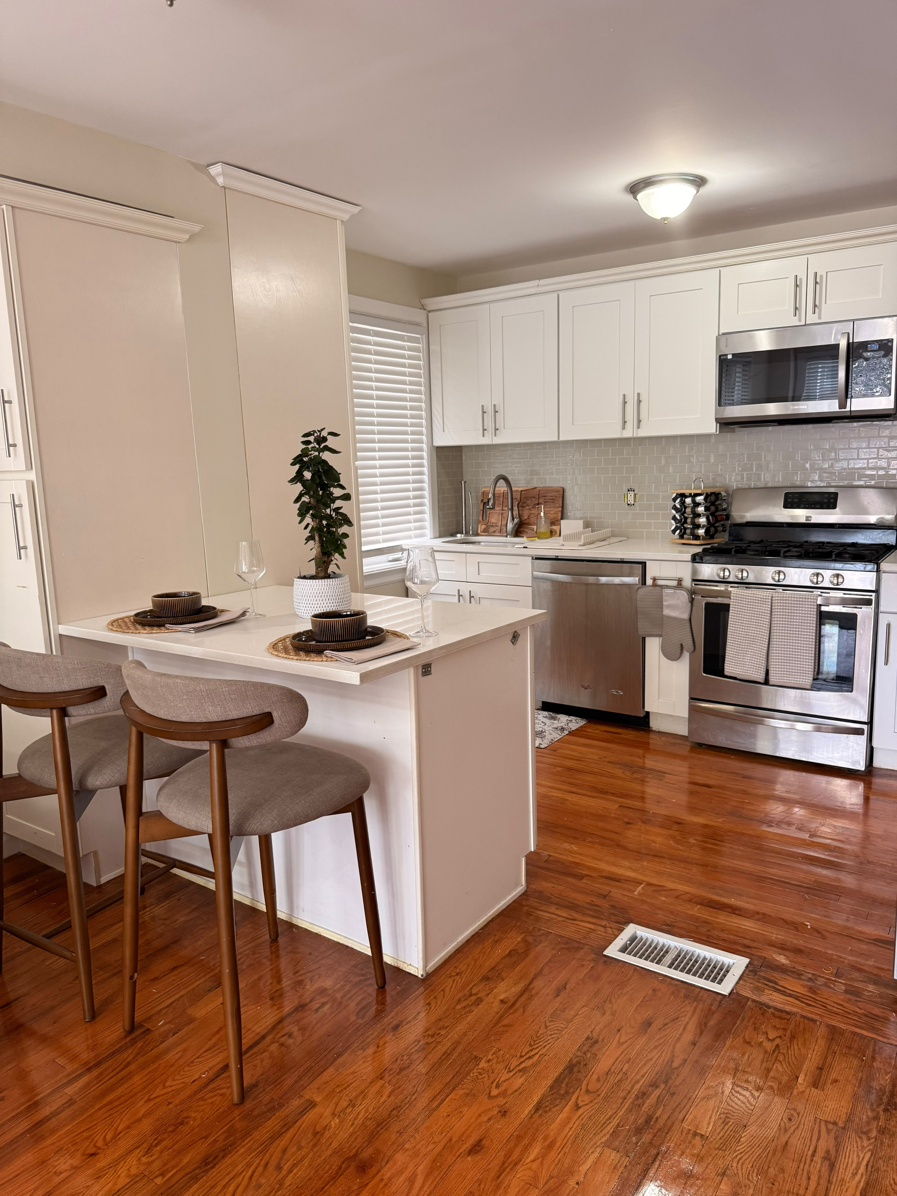 Move-In Ready 2BR/2BA Near Bronx Hospitals - Quiet Block, Parking, Flexible 30+ Day Stays - Photo 3