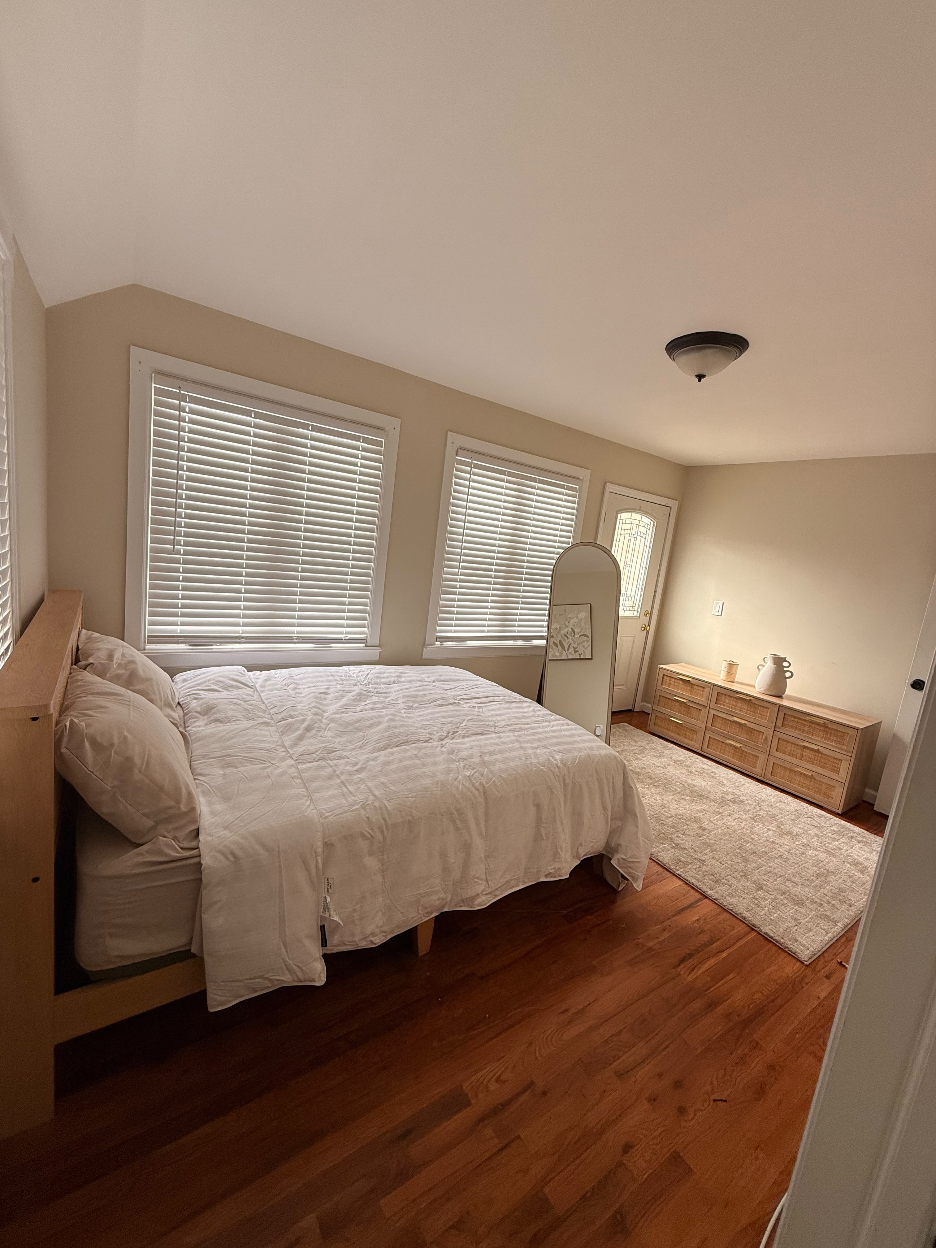 Move-In Ready 2BR/2BA Near Bronx Hospitals - Quiet Block, Parking, Flexible 30+ Day Stays - Photo 6