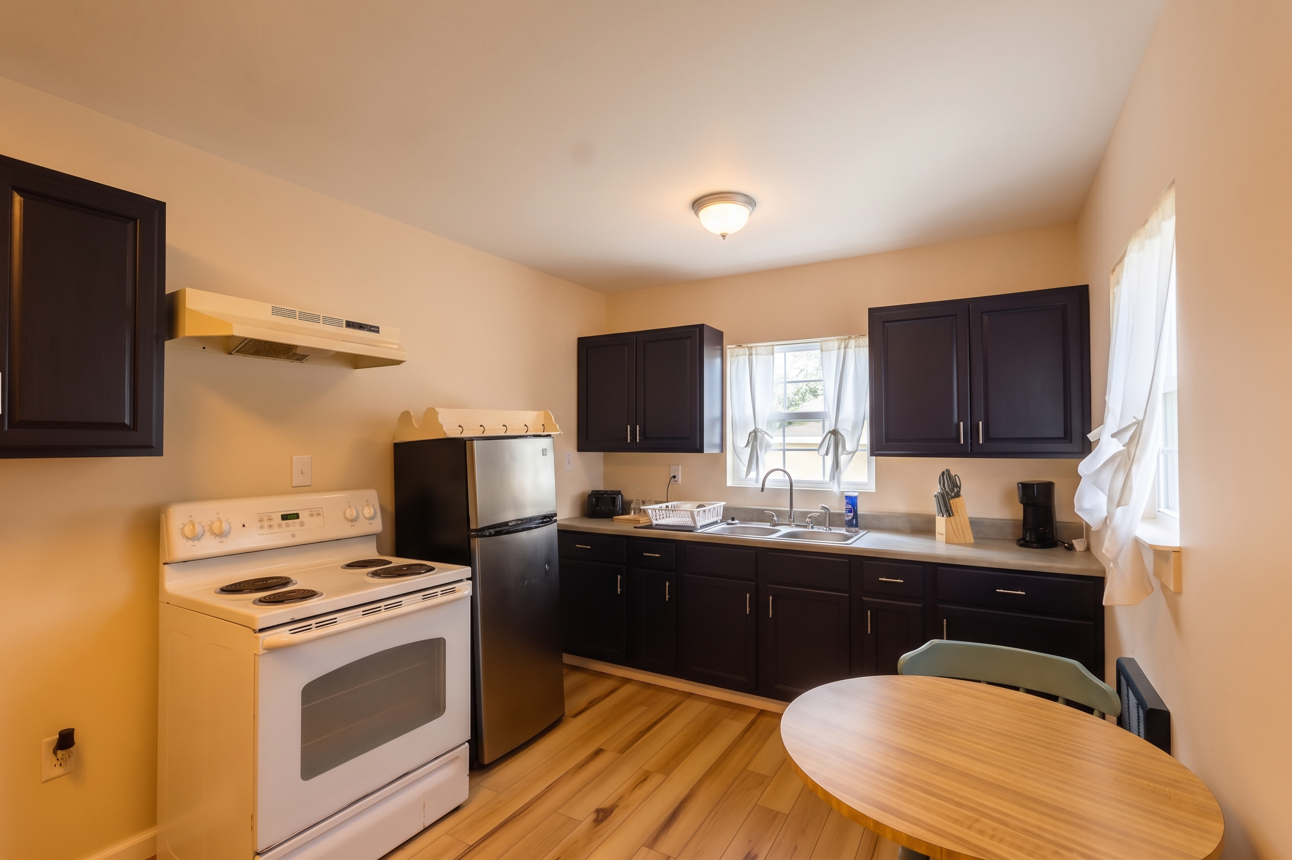 Unwind After Your Shift | Cozy Moundsville 1BR with Deck - Photo 10